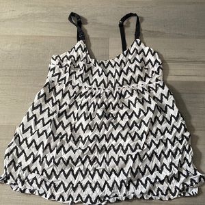 4 Thyme Maternity nursing tank tops